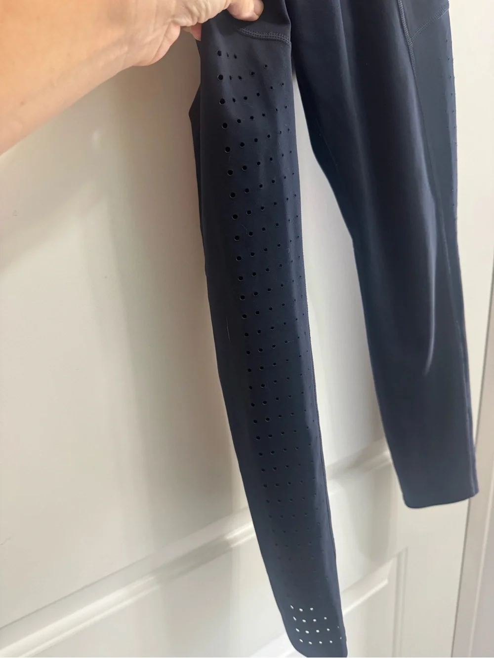 Athleta Navy Perforated Side-Panel Leggings size small EUC - Picture 4 of 9